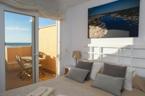 Atlantis Luxury Apartment Tarifa- Views, Parking, Wifi, Aircon, Swimming pool